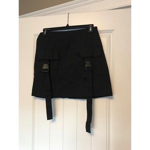Black trendy skirt